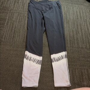 PINK Victoria's Secret V-Cross White and Gray Tie-Dye Leggings